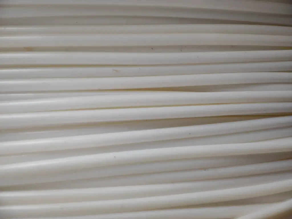 HTPLA+ Nuclear Winter White 2.0 (cardboard) - zoom.webp